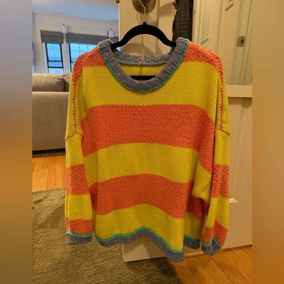 Free People Beach Ball Chic Pullover - Picture 5 of 7